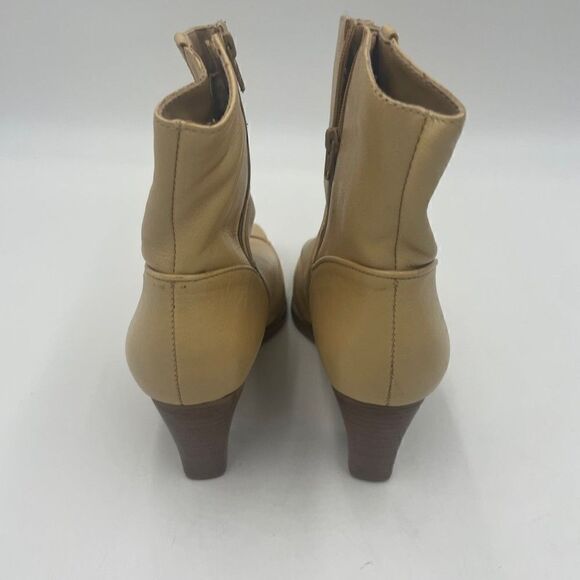 Artiva Cora Beige Leather Heel Ankle Boots Western - Picture 2 of 10